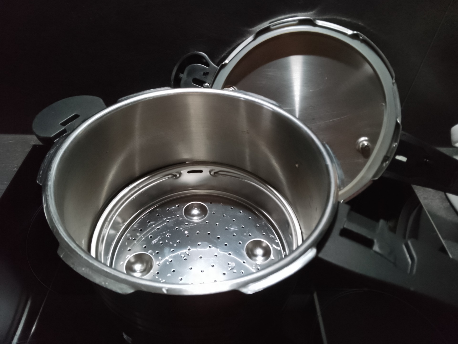 mein Dampftopf / Schnellkochtopf