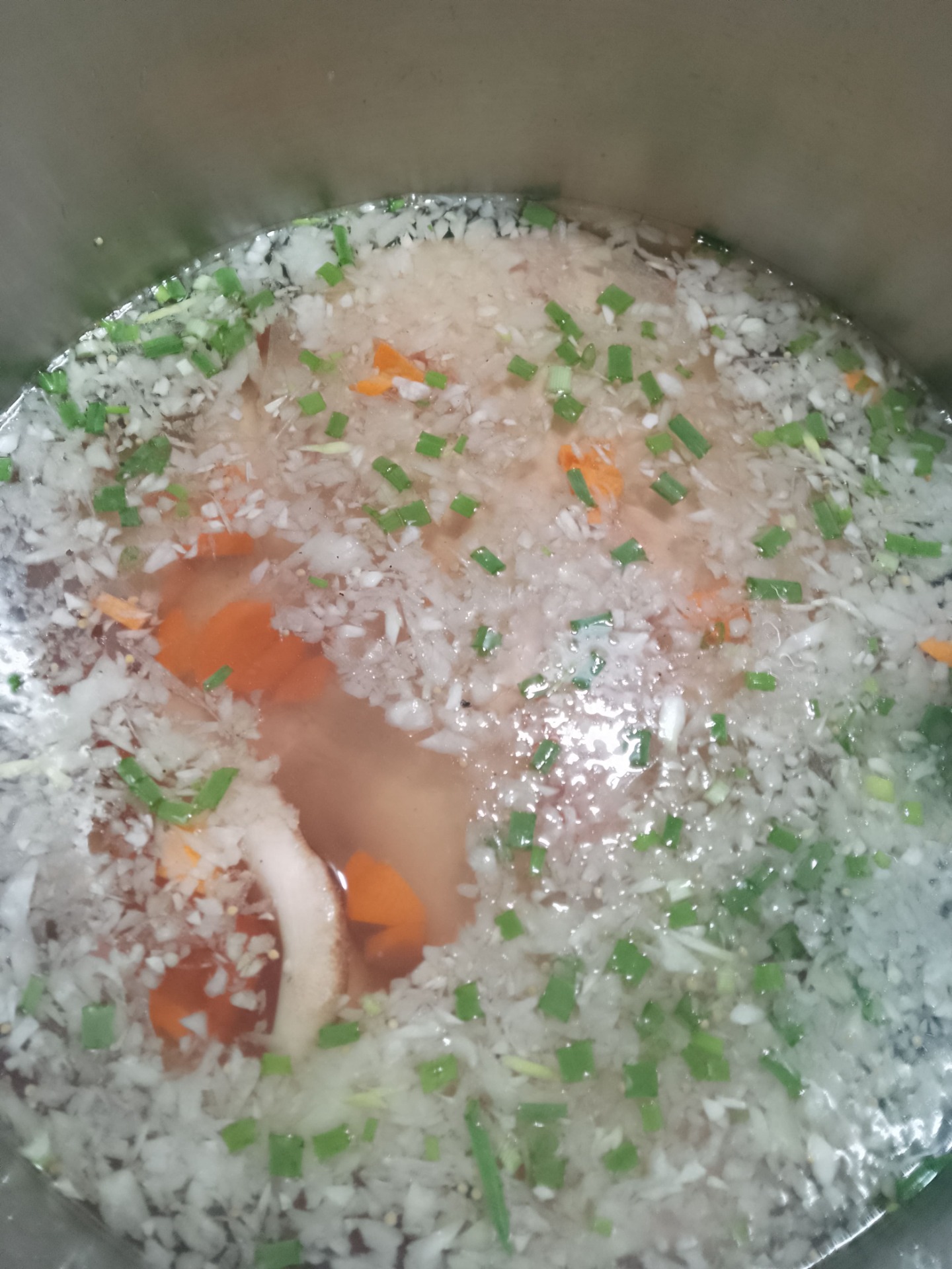 Suppe in der ich den Schweinekopf koche